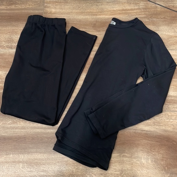 32 Heath Gear Black long sleeve under shirt L with pants - Picture 1 of 6